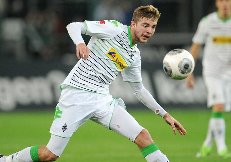 Nach seinem Wechsel vom VfL Bochum vor der Saison hat sich der 22-jährige Christoph Kramer im defensiven Mittelfeld von Borussia Mönchengladbach zur absoluten Stammkraft entwickelt und hält der Offensive um Max Kruse sehr erfolgreich den Rücken frei.