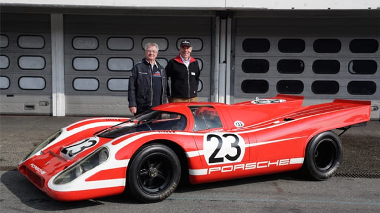Le Mans 1970: Das Steuer des ersten Porsche-Siegerfahrzeugs teilten sich Hans Herrmann und Richard Attwood.
