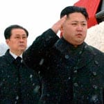 Vor allem unter Kim Jong Il wird Jang zu einer mächtigen Figur. In den letzten Jahren des kranken Diktators gewinnt er noch einmal entscheidend an Einfluss. Bei der Beerdigung des Herrschers geht er direkt hinter Kim Jong-Un neben dem Sarg.