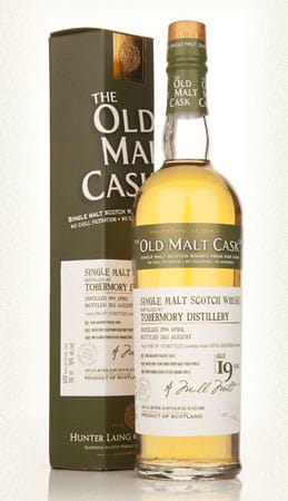 Und welche Whisky-Erlebnis sind den Experten in Erinnerung geblieben? Martin Mack geht eine Segeltour in Schottland nicht aus dem Kopf. Er besuchte die Tobermory-Brennerei auf der Isle of Mull. Der 19 Jahre gereift Whisky kam direkt aus der Destelle und hallte mit seiner wunderbar salzigen Öligkeit lange nach.