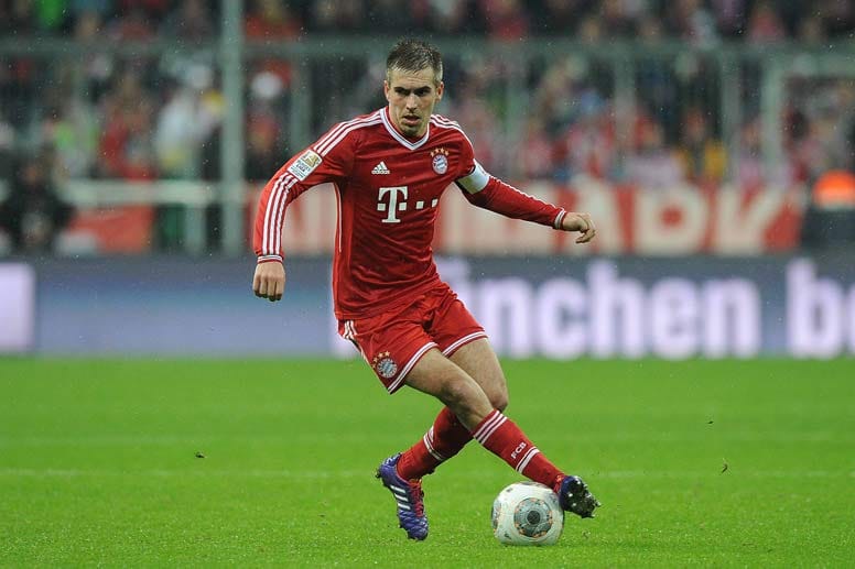 Gewinner! Philipp Lahm: Jahrelang galt er als bester Außenverteidiger der Welt. Seitdem der Bayern-Trainer Pep Guardiola heißt und einige personelle Veränderungen vornahm, ist Lahm nun auch einer der besten defensiven Mittelfeldspieler der Welt. Sein Wert ist noch einmal gewaltig gestiegen.