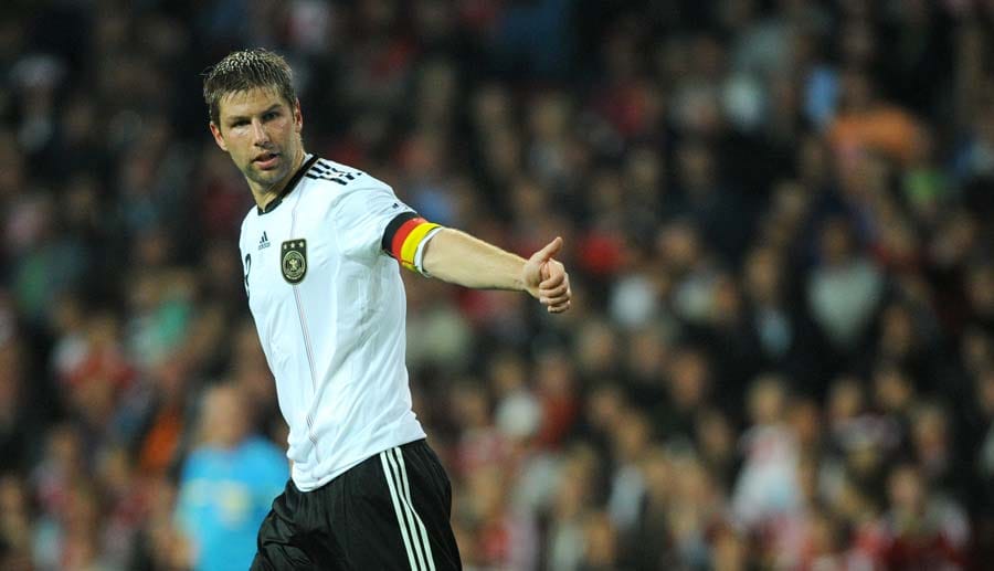 Am 28. März 2007 trägt der gebürtige Münchner im Spiel gegen Dänemark die Kapitänsbinde der deutschen Nationalmannschaft.