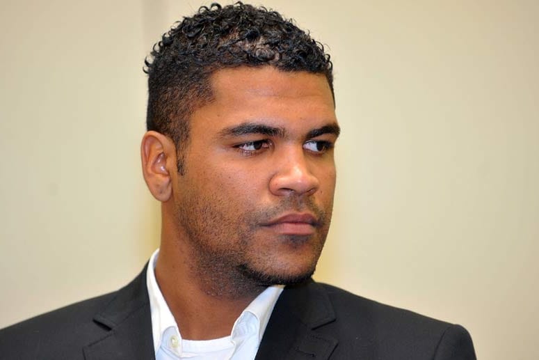 Breno: Er kam als großes Innenverteidiger-Talent aus Brasilien zum FC Bayern München, kostete stolze 12 Millionen Euro, konnte sich jedoch nie durchsetzen. Sitzt momentan nach Brandstiftung in der JVA Stadelheim. Nach der Entlassung geht es für ihn wohl wieder nach Brasilien.