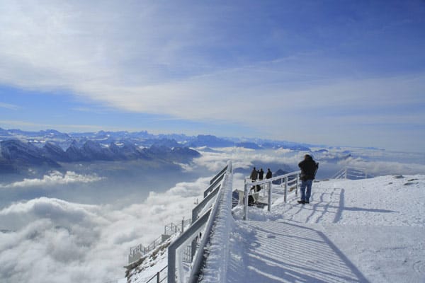 Säntis, Alpstein-Gebirge, Schweiz: Aussichtsplattform auf dem Gipfel.