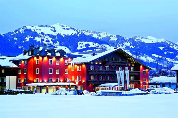 Eine der besten Adressen für Skifans, die neben anspruchsvollen Pisten auch Glamour und Après-Ski zu schätzen wissen, ist Kitzbühel.