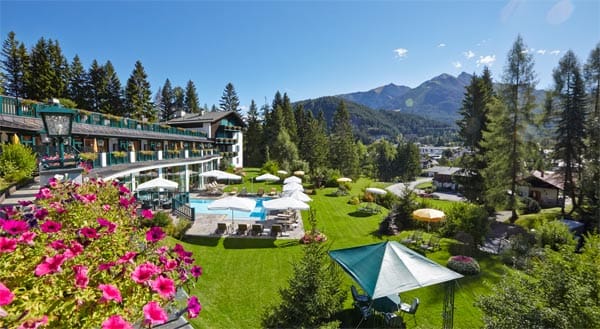 Luxuriöses Entspannen in einem eleganten Skihotel in Österreich bei besonders vielen Sonnenstunden verspricht das Relax & Spa Hotel Astoria.