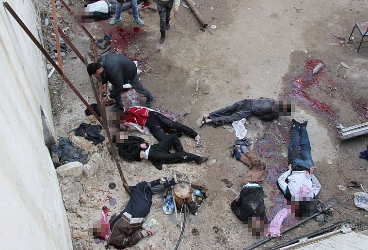 Die irakisch-stämmige Al-Kaida-Gruppe ermordet wahllos Zivilisten und Revolutionäre.
