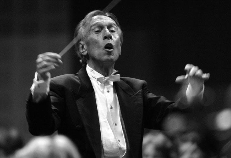 Der Star-Dirigent Claudio Abbado, der unter anderem auch Leiter der Berliner Philharmoniker war, starb am 20. Januar 2014 im Alter von 80 Jahren nach längerer Krankheit.