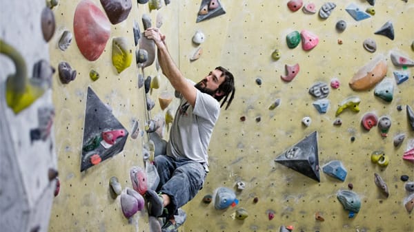 Bouldern in der Boulderhalle K11 in Köln.