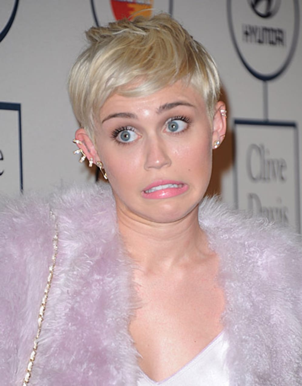 Ausgerechnet der ehemalige Kinderstar Miley Cyrus scheint nicht viel für den Nachwuchs übrig zu haben: "Ich mag keine Kinder", sagte die Musikerin in einem Interview mit dem "W Magazine".