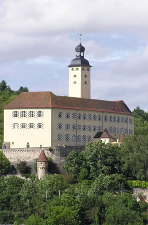 Neckarsteig: Schloss Horneck in Gundelsheim.