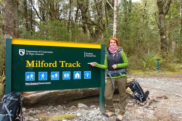 Milford Track: Schild am Startpunkt.