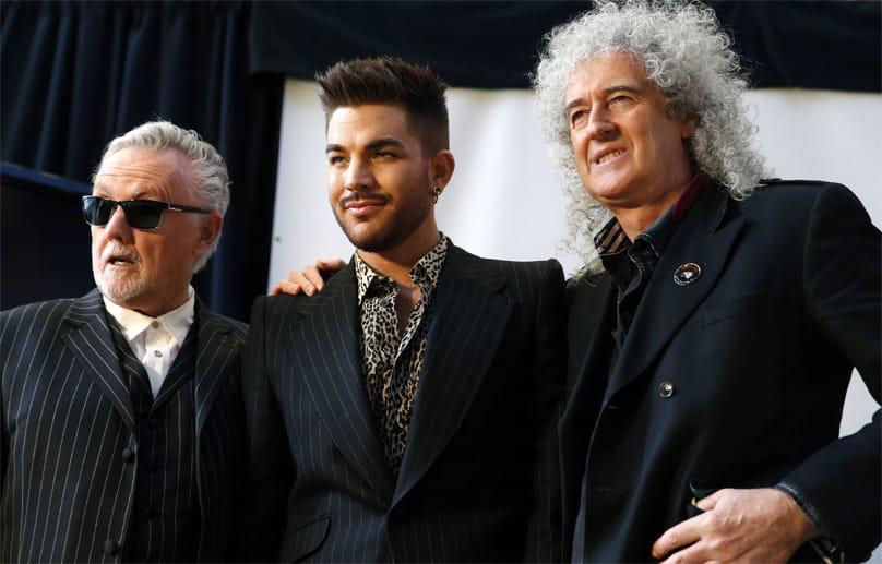 Die legendäre britische Rockband Queen wird mit dem "American Idol"-Gewinner Adam Lambert auf Tour gehen. Die Tournee beginnt am 19. Juni 2014 in Chicago und endet am 21. Juli 2014 in Washington DC.