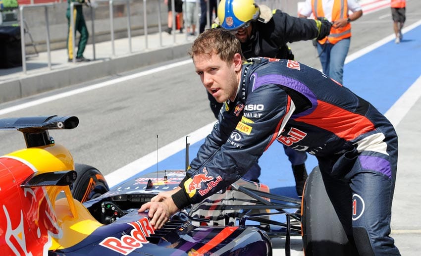 Zu guter Letzt der Vierfach-Champion: Sebastian Vettel darf als Titelverteidiger mit der 1 fahren. Sollte er einmal nicht mehr Weltmeister sein, wird er die 5 auf seinem Auto haben, die er bereits zu Kartzeiten verwendete und mit der er 2010 zu seiner ersten F1-WM gefahren ist.
