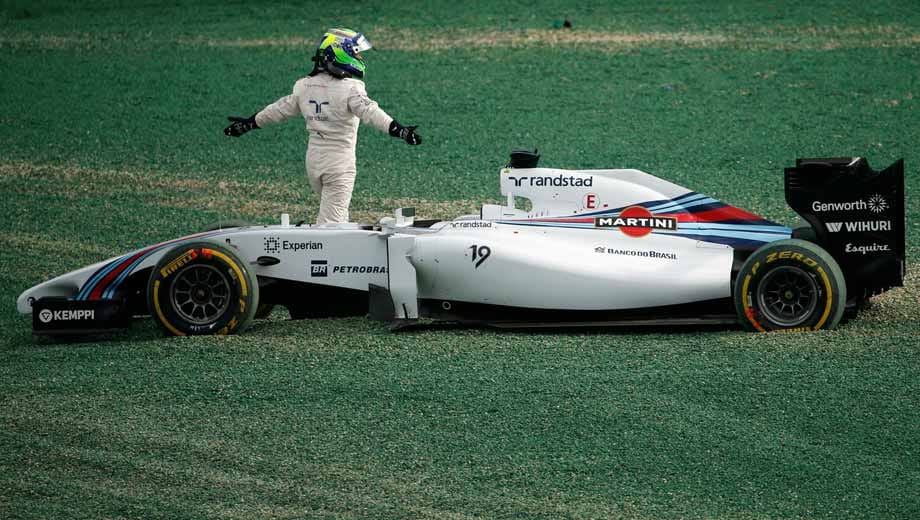 Felipe Massa ist sichtlich genervt von seinem Ausfall.