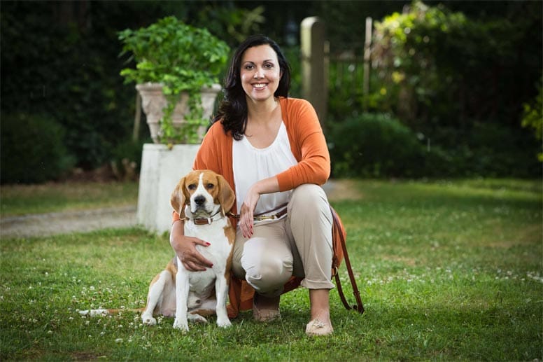 Therapiehund Archibald ist ein Herzensbrecher. Er unterstützt Alina Wilms.