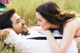 Romantik pur: Den Partner mit einem Picknick überraschen