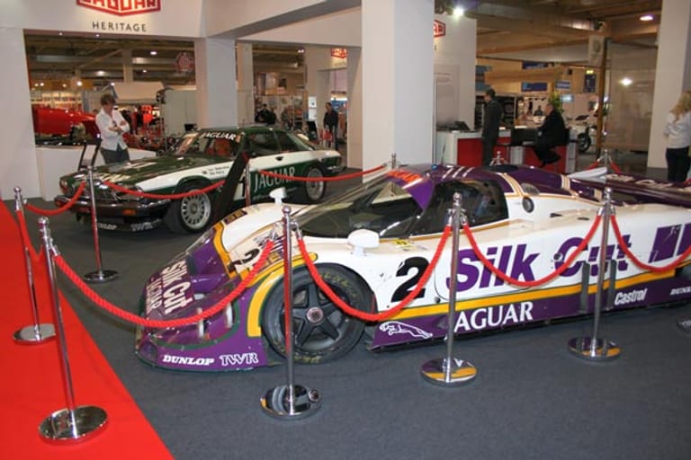 Jaguar zeigte neben dem Le-Mans-Renner auch einen XJS aus der Tourenwagen-Serie.