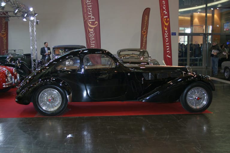 Auch automobile Leckerbissen vom Schlage eines Bugatti Type 57 durften in Essen bestaunt werden.