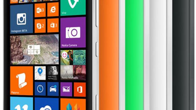 Das Gehäuse des Lumia 930 ist mit einem Metallrahmen umgeben