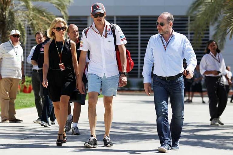 Fahrer und ihre Frauen: Adrian Sutil (Mi.) mit seiner Freundin Jennifer Becks.