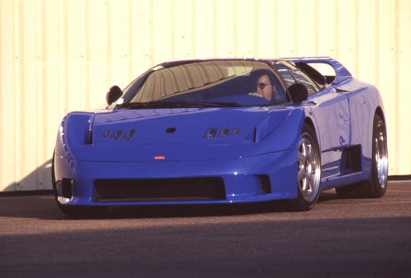 1994 folgte mit dem Cyan eine Interpretation Bugatti EB 110.