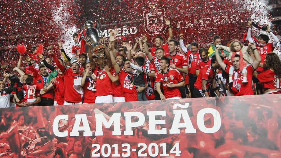 … Laut einer UEFA-Studie von 2012 ist Benfica der größte Sportverein der Welt und stellt die höchste nationale Fanquote in Europa, denn fast die Hälfte aller Portugiesen soll Benfica-Anhänger sein.
