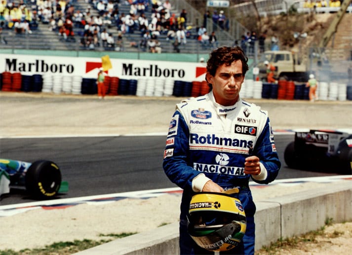 Nach dem Unfall Sennas wird die Sicherheit in der Formel 1 enorm verbessert. Seitdem ist kein Fahrer in der Formel 1 mehr tödlich verunglückt.