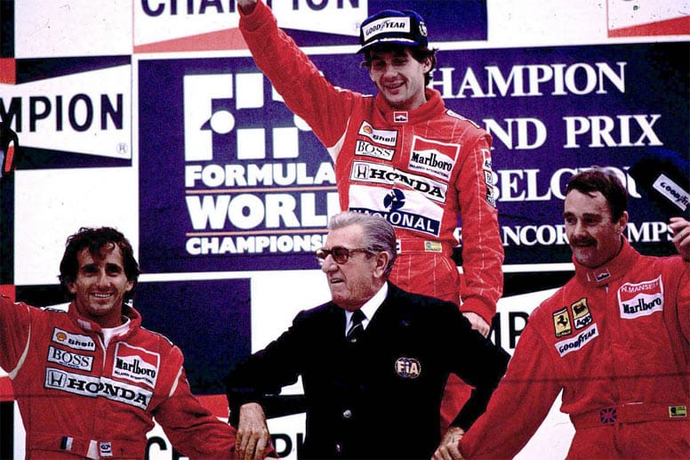 Ayrton Senna (Mi.) gilt bis heute als der Größte unter den Großen. Bei mehreren Wahlen des "besten Fahrers aller Zeiten" ging er als Sieger hervor. Der "Magische" startete in 161 Rennen und gewann 41 davon. Drei Mal wurde er Weltmeister. Im Auto bewegte sich er sich immer an der Grenze des Möglichen. Senna wurde nur 34 Jahre alt.