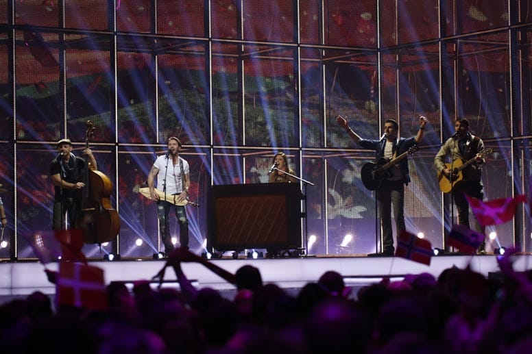 Das zweite Halbfinale des Eurovision Song Contests 2014 startete mit Firelight aus Malta, die mit ihrem Song "Coming Home" gefälligen Rock-Pop bieten. Den Zuschauern gefiel's. Wir sehen Firelight im Finale wieder.