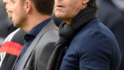 Das Match wird aus deutscher Sicht spielerisch kein großer Gradmesser für die WM sein, nur zehn der 30 vorläufig für das WM-Aufgebot Nominierten werden heute im Kader stehen. Vor allem die Stammkräfte von Bayern und dem BVB sind wegen des am kommenden Samstag anstehenden DFB-Pokalfinals nicht dabei. Die vermeintlichen Wackelkandidaten sollen von Löw (re.) und Flick (li.) heute ihre Bewährungschance bekommen.
