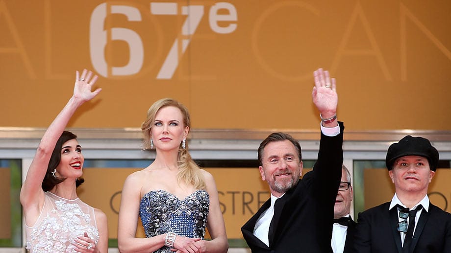 "Grace of Monaco" eröffnete die Filmfestspiele von Cannes 2014. In der Grace-Kelly-Hommage spielt Nicole Kidman an der Seite von Tim Roth (rechts neben ihr) und Paz Vega (links).
