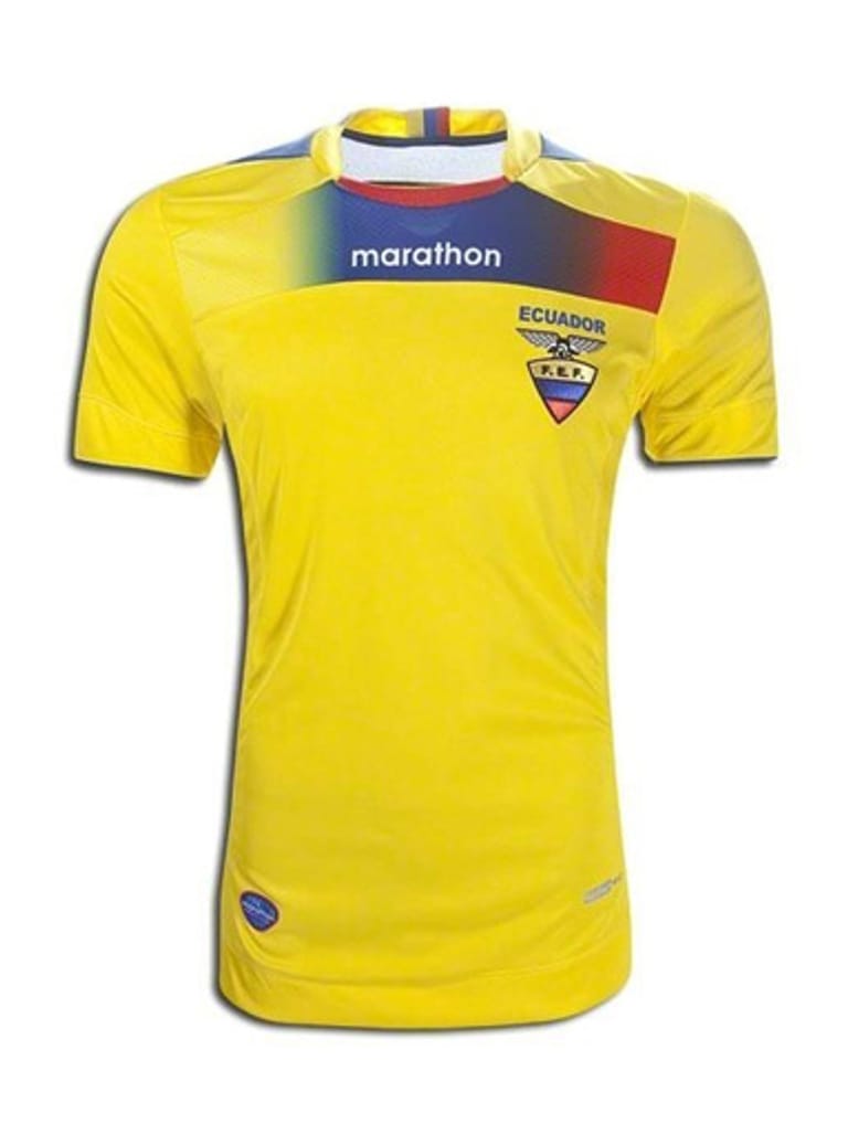 Ecuador: Die Spieler von "La Tri", so der Spitzname des Nationalteams, tragen traditionell gelbe Trikots, blaue Hosen und rote Stutzen.