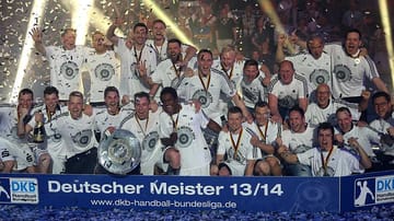Wahnsinniger Jubel in Kiel. Der THW gewinnt das spannendste Finale der Bundesliga-Geschichte und holt zum 19. Mal den Titel.