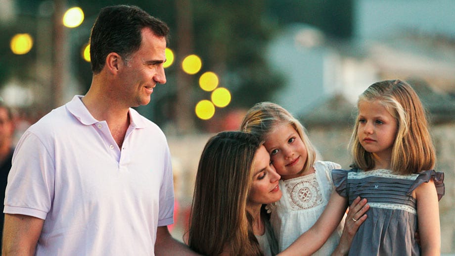 Prinz Felipe und seine Familie: Prinzessin Letizia und ihre Töchter Leonor (re) und Sofia.