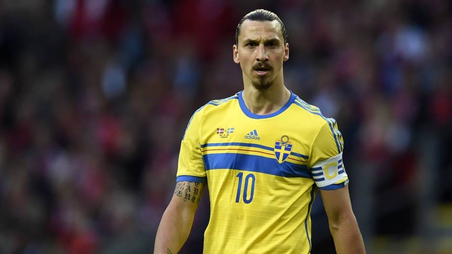 Zlatan Ibrahimovic, Schweden: In den WM-Playoffs kam es zum Showdown zwischen Ibrahimovic und Cristiano Ronaldo. Doch der Portugiese setzte sich durch, den Skandinaviern bleibt nur die Zuschauerrolle.