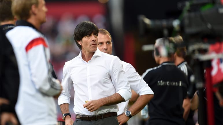 Bundestrainer Joachim Löw hat Respekt vor dem Gegner: "Wir haben Armenien bewusst ausgesucht. Sie sind ähnlich wie Portugal und sehr gut im Konterspiel. Diese Mannschaft ist entgegen vieler Erwartungen mit einer großen Stärke ausgestattet."