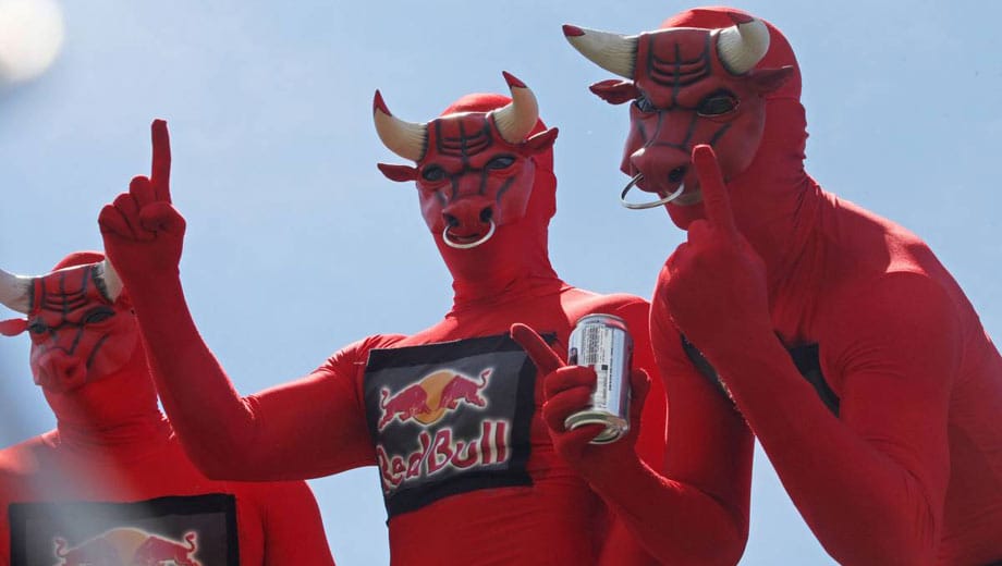 Die Red-Bull-Fans ahnen schon, dass heute ihr Tag ist.