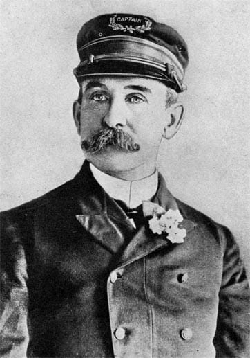 Schiffsunglücke: Kapitän Van Schaick, der das Unglück schwer verletzt überlebt, wird später zu zehn Jahren Gefängnis verurteilt.