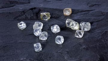 Hier ein Bild von Rohdiamanten