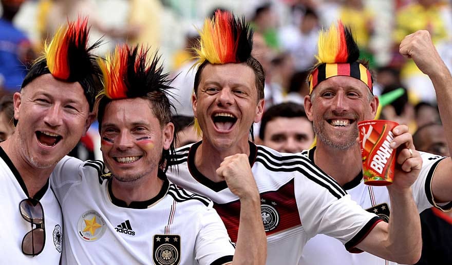 Starke Germanen: Diese deutschen Fans waren vor dem Anpfiff gegen Ghana voller Zuversicht.