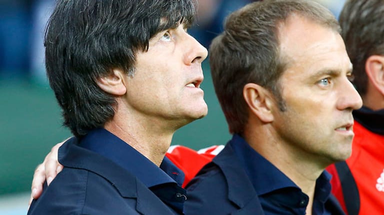 An ein anderes Endergebnis glauben natürlich Bundestrainer Joachim Löw und sein Assistent Hansi Flick, die...