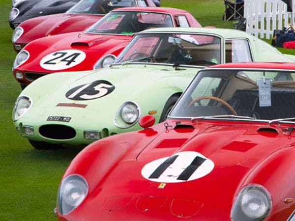 Bei Privatverkäufen erzielen Ferraris der legendären Baureihe noch höhere Preise. 2012 zahlte ein Sammler für einen lindgrünen 1962er Ferrari 250 GTO rund 28 Millionen Euro. Der Ferrari mit der ungewöhnlichen Lackierung wurde für die Formel-1-Legende Stirling Moss gebaut.