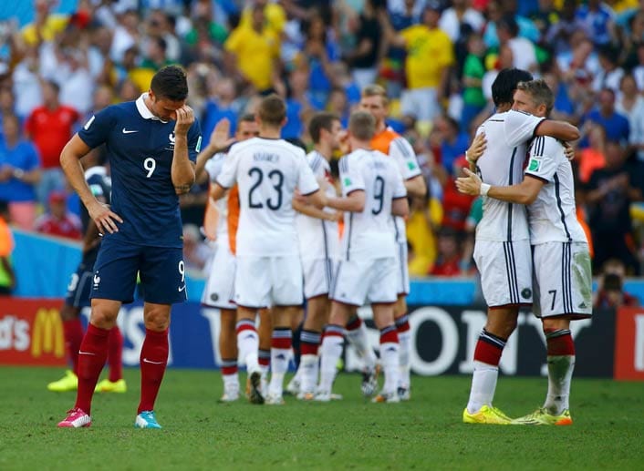 Abpfiff! Deutschland schlägt Frankreich 1:0 und steht bei der WM in Brasilien im Halbfinale.