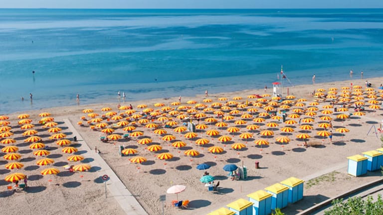 Der Strand von Grado ist besonders bei Familien beliebt.