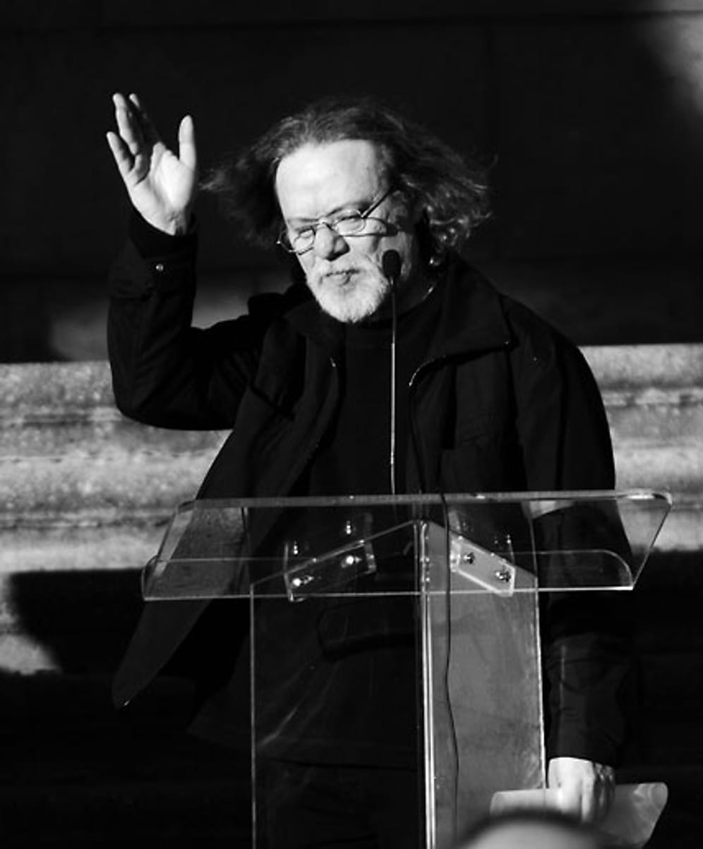 Schlagzeuger und Produzent Tommy Ramone, das letzte Mitglied der originalen "The Ramones", ist tot. Er starb im Alter von 62 Jahren an Gallenblasenkrebs.