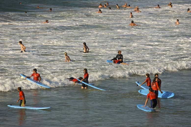 Biarritz ist als Surfer-Hochburg bekannt.