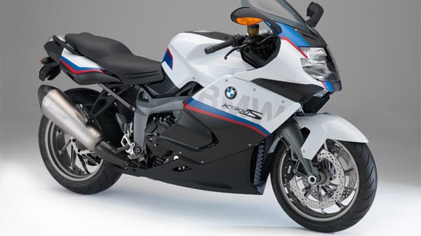 Sportliches Touren gepaart mit Langstreckenqualitäten, Komfort sowie souveräner Fahrdynamik und Sicherheit – das sind seit Jahren die herausragenden Stärken der BMW K 1300 S. Mit dem exklusiven Sondermodell K 1300 S Motorsport hebt BMW Motorrad den dynamischen Charakter des beliebten Sporttourers nun bewusst hervor.