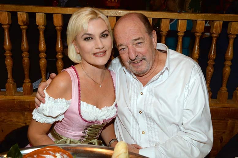 Ralph Siegel und seine Frau Kriemhild haben sich nach acht Jahren Ehe "in Freundschaft" getrennt, wie sie am 4. August 2014 bekanntgaben.
