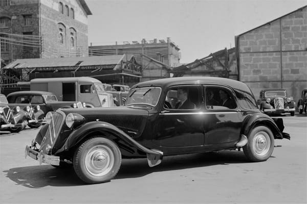Citroën Traction Avant 15 Six